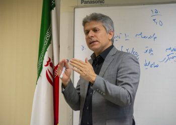 کارگاه آموزشی «خبرنگاری تلویزیونی» در مؤسسه تحقیقات و آموزش توسعه نیشکر برگزار شد