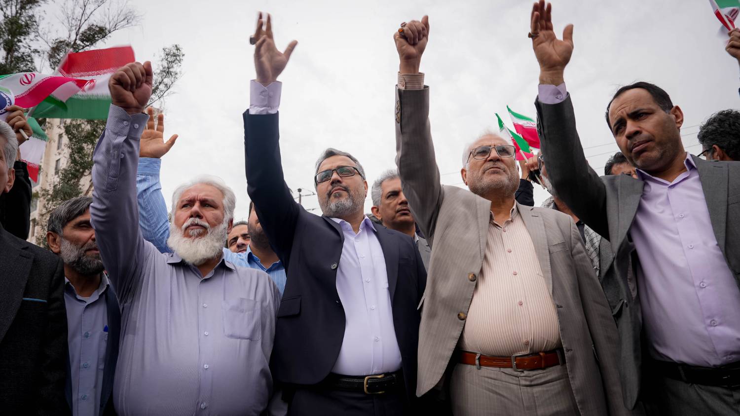 خوزستان یکپارچه صدا شد؛ نمایش وحدت خانواده نیشکر در جشن ملی انقلاب/دکتر محمودی: نیشکری‌ها در سنگر تولید و دفاع از انقلاب اسلامی، پیشگام‌ هستند