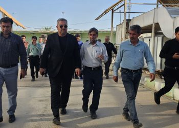 نشست صمیمی مدیرعامل شرکت توسعه نیشکر با کارکنان مؤسسه تحقیقات